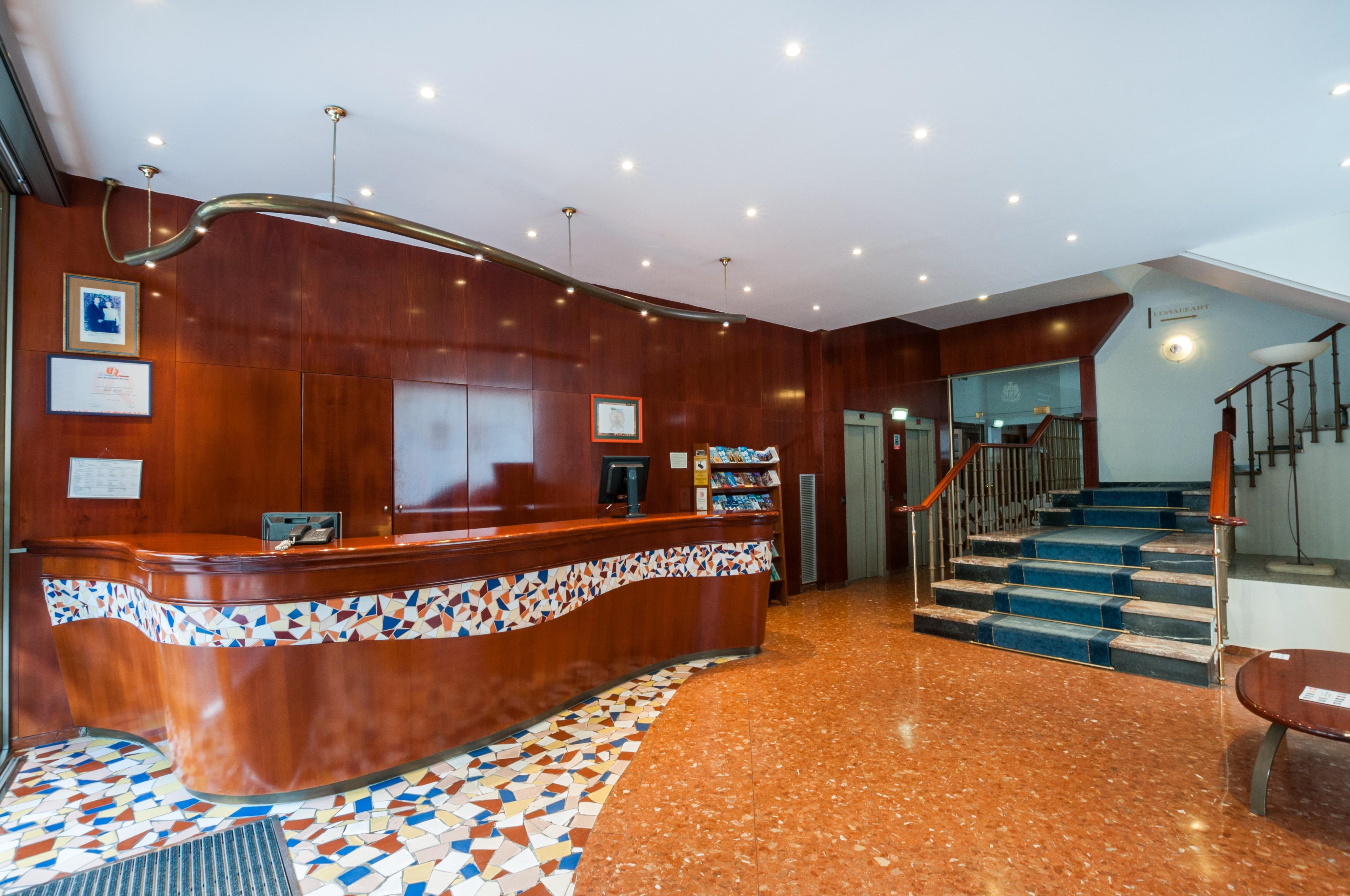Hotel Gaudi Reus Eksteriør bilde