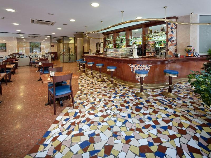 Hotel Gaudi Reus Eksteriør bilde