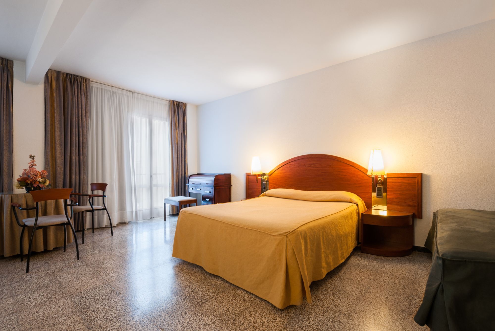 Hotel Gaudi Reus Eksteriør bilde